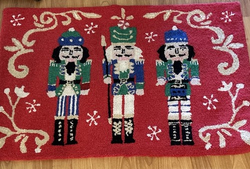 Hand crafted tufted - hand,