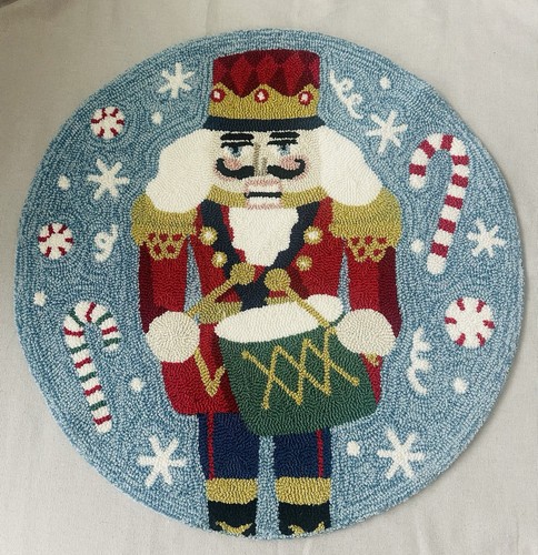 Loloi christmas nutcracker - loloi,